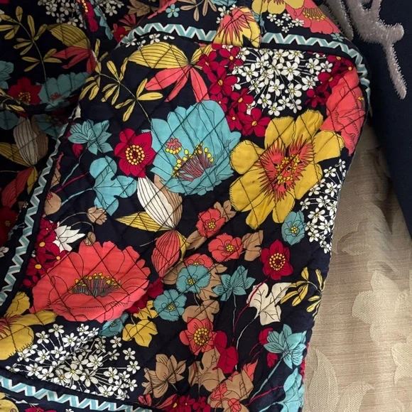 Vera Bradley Floral weekend duffle bag - Picture 4 of 4